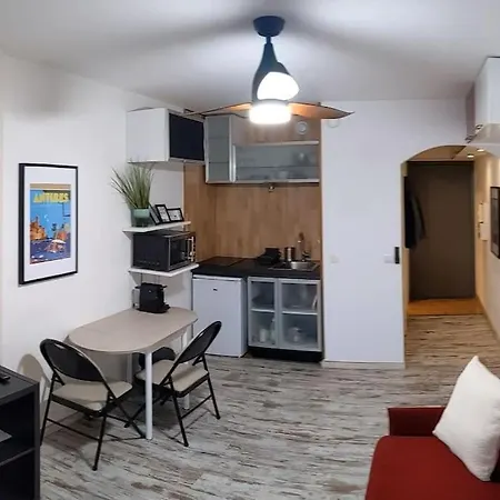 Avec Piscine Apartman *