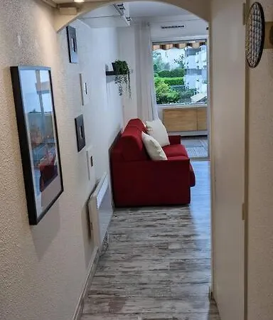 Avec Piscine アパート アンティーブ